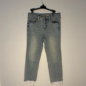 Universal Threads High Rise Straight Crop Jeans!!